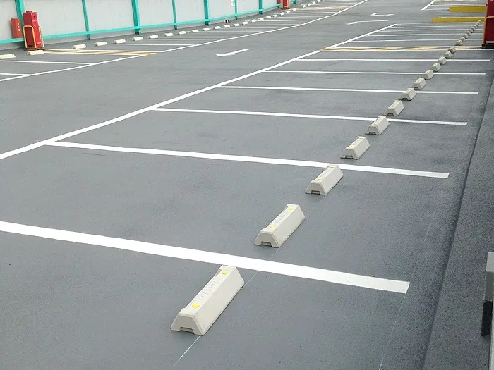 大型モール・店舗屋上駐車場